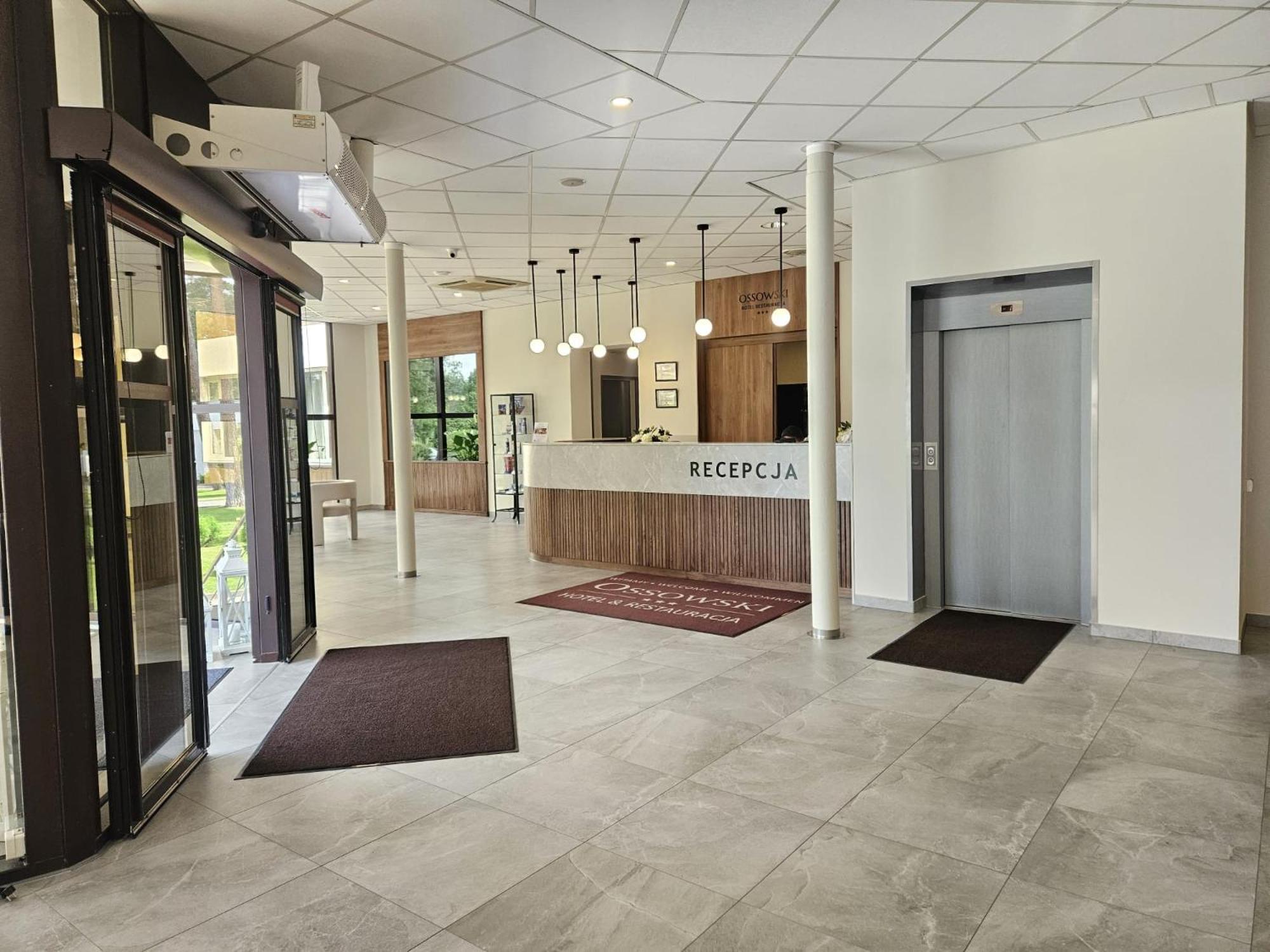 Hotel Ossowski Swarzędz Extérieur photo
